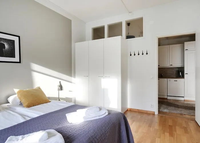 Kotimaailma Apartments Kamppi - 3Br In The Center With Key Code